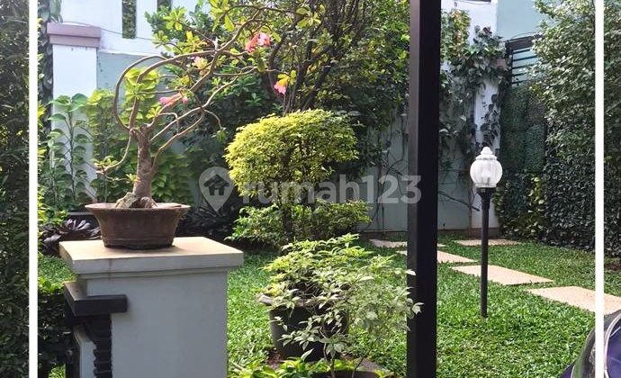 Legend City House (Kitchen Set bonus) 240 M2 Land Area Cibubur 2