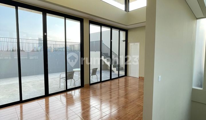 Rumah Modern Tropical Komplek Elite Pulomas - Jakarta Timur Rumah Modern Tropical Komplek Elite Pulomas - Jakarta Timur