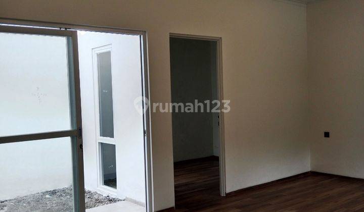 DIJUAL RUMAH SIAP HUNI full renovasi Citra Indah City depan fasum taman 2