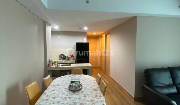 Dijual Apartemen Holland Village 3 Kamar Tidur Semi Furnished 1