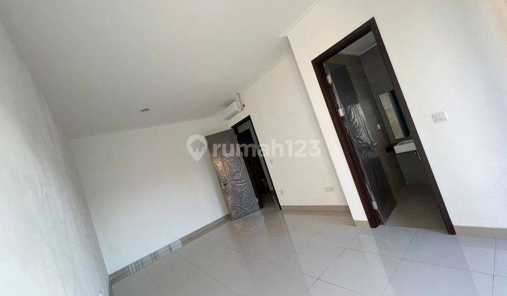 Disewakan Rumah 2 Lantai ukuran 8x12,5 m2 di Rumah PIK 2 Tahap 1  2