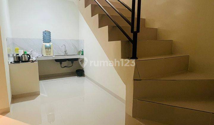 Dijual Rumah 2 lantai di Jl. Sekolahan Kampung Tengah Kramat Jati SHM 1