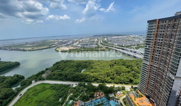 Disewakan Apartemen 3 Kamar Tidur Semi Furnished