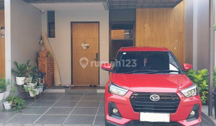 Rumah 2 Lantai Bagus Full Furnished di Grand Wisata, Bekasi 2