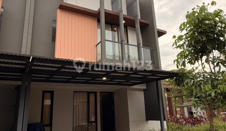 Dijual Rumah Hook Myza BSD, Samping Gerbang Utama, Semi Furnished