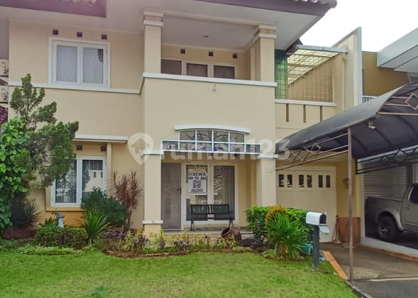 Large 4BR Semi-furnished House in Taman Giri Loka 1
