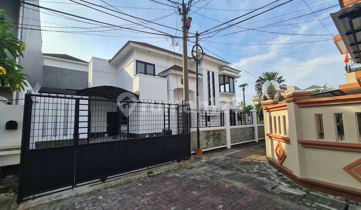 Dijual Rumah Mewah 2 Lantai di Citra Garden 3