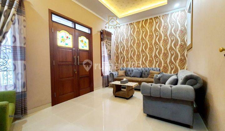 Dijual Cepat Rumah di Cibubur Jakarta Timur 2 Lt Modern Bagus Semi Furnished SHM 2