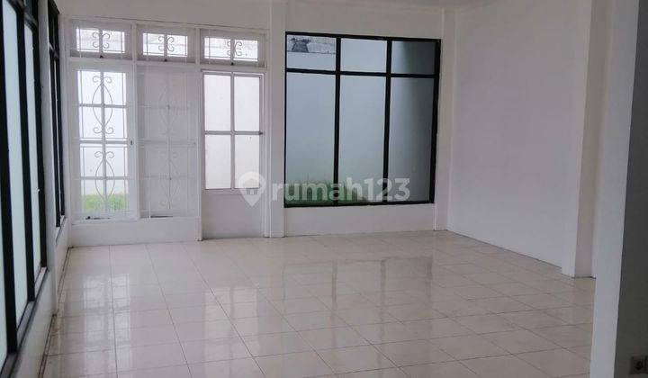 Dijual Cepat Rumah 2 Lt di Cibubur Legenda Wisata, Boulevard Utama, Renovasi SHM 1