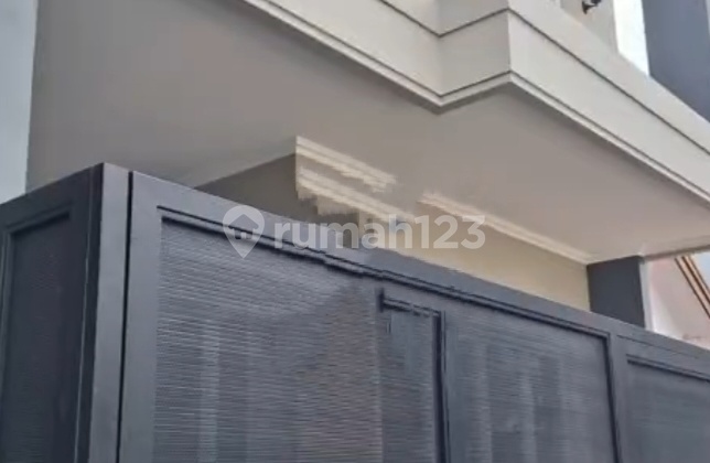 Unit Favorit - Rumah 2 Lantai Full Renovasi Taman Yasmin Bogor 2