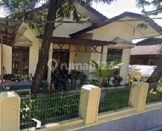 For Sale! Two-Story Corner Home, Serene and Cool – Certified Title, Strategic Location Near Manado Airport. For Sale! Two-Story Corner Home, Serene and Cool – Certified Title, Strategic Location Near Manado Airport.