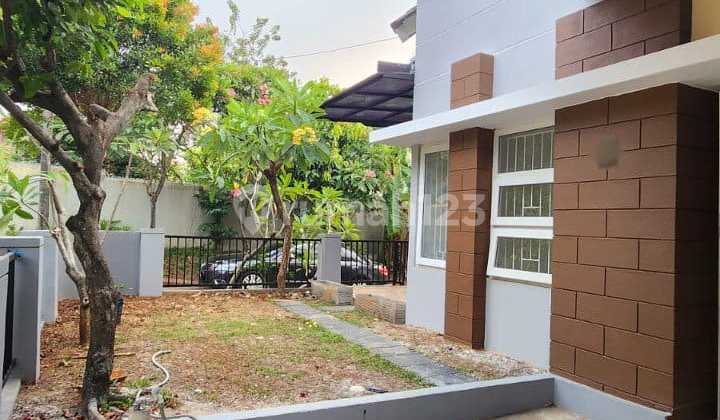 Rare! Exclusive Corner House 2 LT Bukit Golf Cibubur - Fully Renovated & Siap Huni!