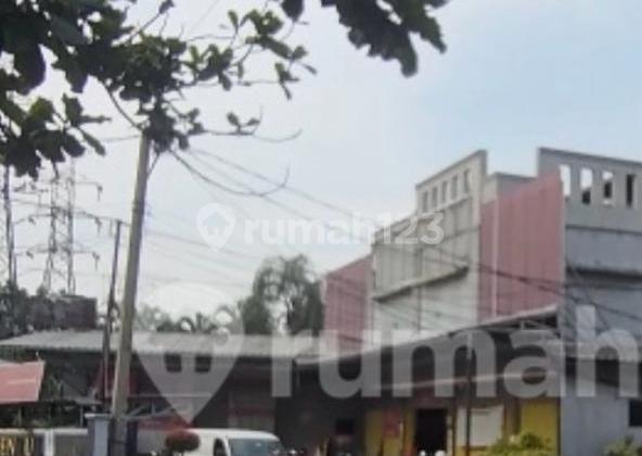 For Quick Sale: 3-Story Good Shophouse Ready to Use, Strategically Located with Freehold Certificate in Babakan Madang, Sentul City For Quick Sale: 3-Story Good Shophouse Ready to Use, Strategically Located with Freehold Certificate in Babakan Madang, Sentul City