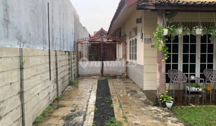 Dijual Cepat Tanah Ada Bangunan Rumah di Beji, Tanah Baru, Depok, SHM 716 m² 2