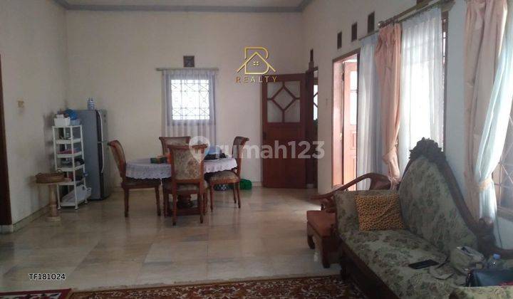 Turun Harga ... Rumah Dijual 2 Lt di Duren Sawit Jakarta Timur SHM 2