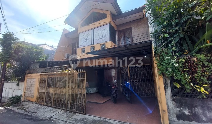 For Sale! 2-Story House with SHM Certificate in North Kota Bambu – Strategic Location in West Jakarta For Sale! 2-Story House with SHM Certificate in North Kota Bambu – Strategic Location in West Jakarta