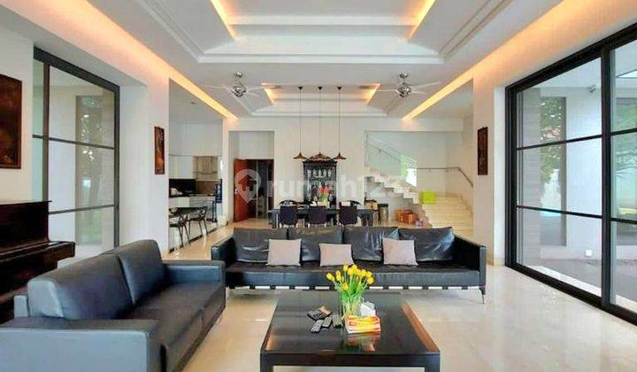 DISEWAKAN RUMAH MODERN FURNISHED DEKAT SCBD SENOPATI 2