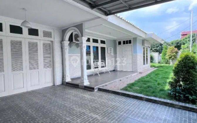 RUMAH CANTIK POSISI HOOK AREA LEBAK BULUS JAKARTA SELATAN 2