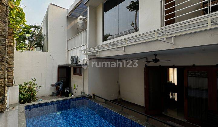 Townhouse Private Pool Dijual di Lebak Bulus Jaksel 1