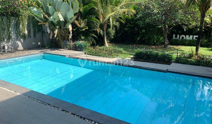 Villa Mewah Dengan Akses Pribadi Dekat Sanur Bali 1