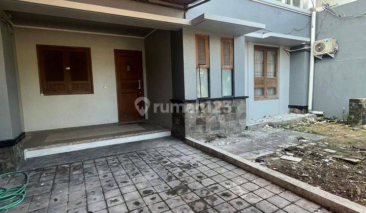 Rumah 2 Lantai di Jalan Utama di Sesetan Denpasar 2