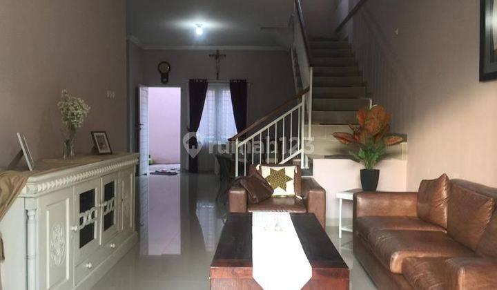 Comfortable and Quiet 2-Storey House in West Gatsu Denpasar 2