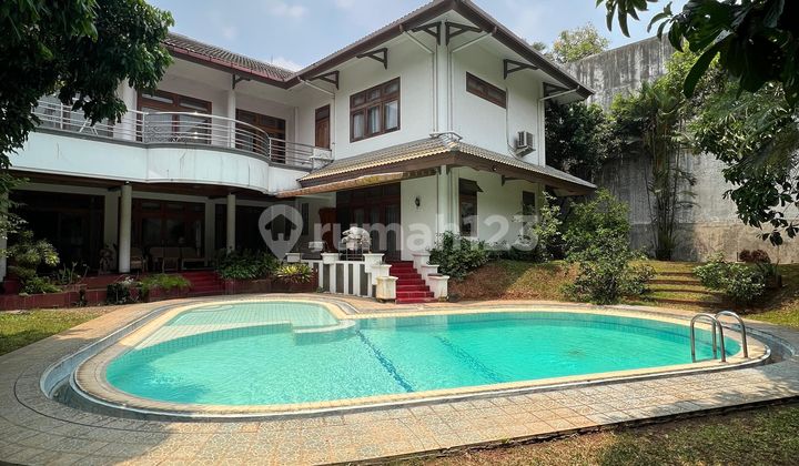 RUMAH CANTIK TERAWAT PRIME AREA BUKIT GOLF PONDOK INDAH