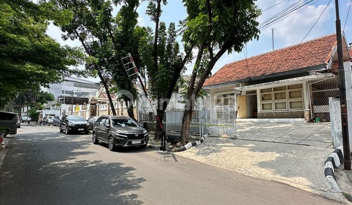 RUMAH LAMA HITUNG TANAH SENOPATI AREA, KEBAYOYAN BARU