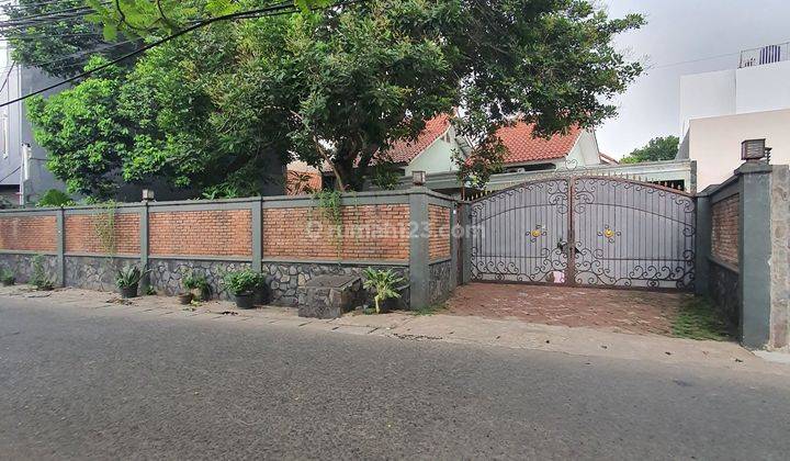 RUMAH 1 LANTAI HALAMAN LUAS DI KRUKUT LIMO DEPOK 1