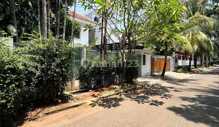 Rumah 2 Lantai Prime Area Selong Kebayoran Baru 2