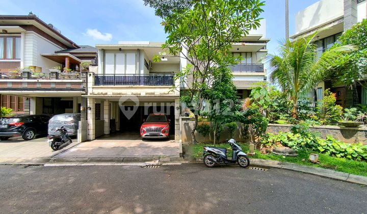 Kebayoran Heights Bintaro House. 3 Floors Safe and Comfortable