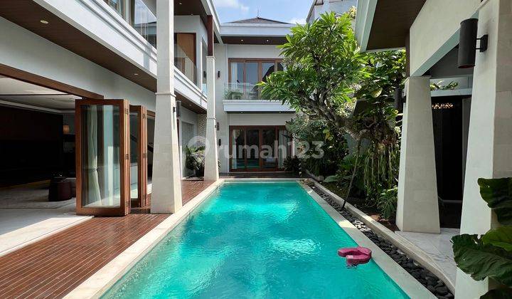 Rumah Mewah 2,5 Lantai Full Furnish Kebagusan Jakarta Selatan 1