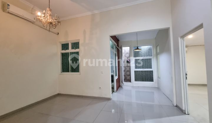 Spacious 120 M2 House In Graha Padma Estate, Semarang (Ve 7564) 2