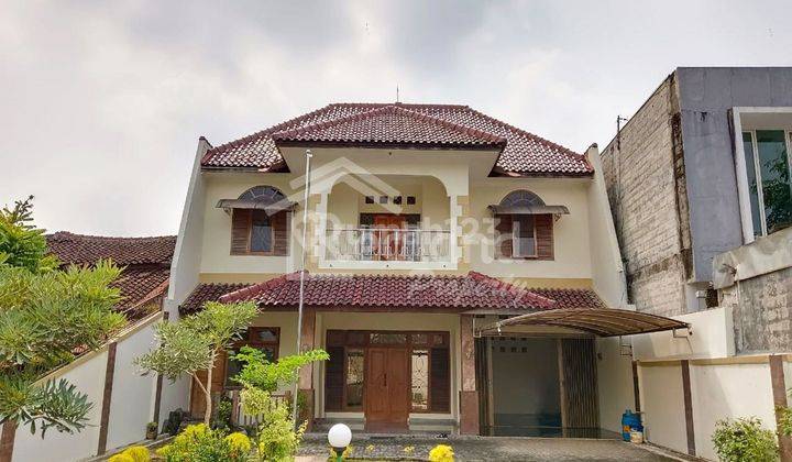 Rumah Bagus SHM di Gatot Subroto, Semarang Ve 5546  1