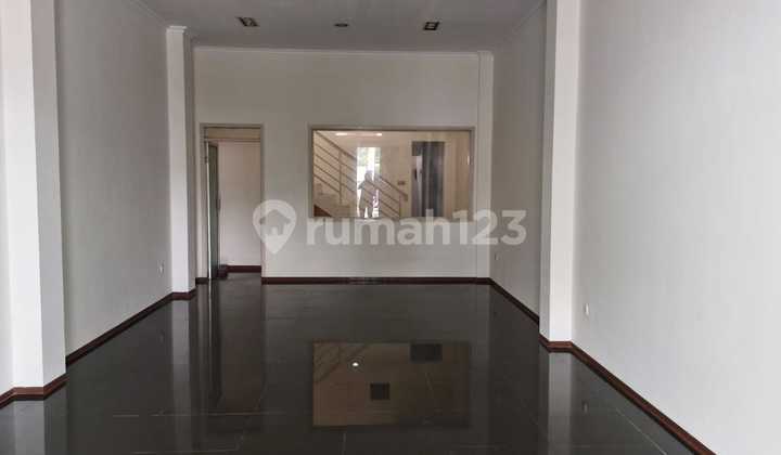 City Center Shop House for Rent in Indraprasta, Central Semarang 2