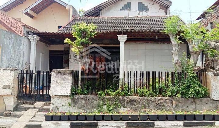 Rumah Hadap Timur Laut di Daerah Tegalsari , Semarang Ve 7241  1