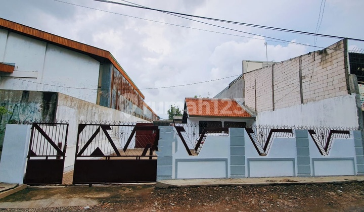 Ruang Usaha Sewa Di Brigjen Sudiarto, Pedurungan, Semarang 1