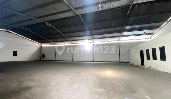 Warehouse for Rent, 600 square meters in Madukoro, West Semarang 2