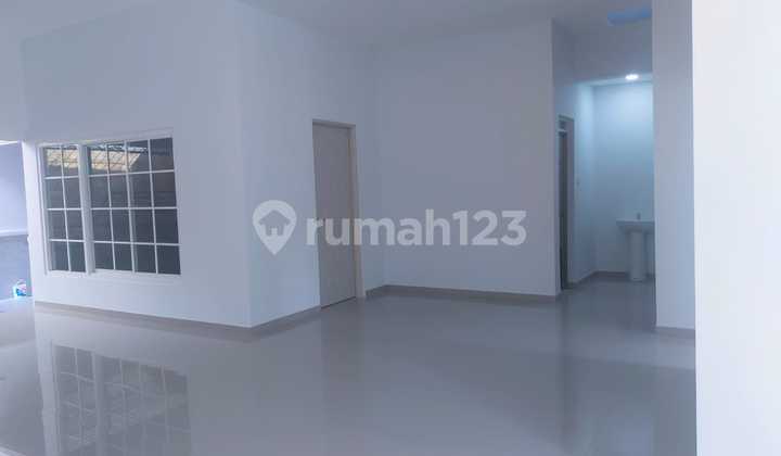 Rumah Jual Siap Pakai Di Puri Anjasmoro, Semarang 2