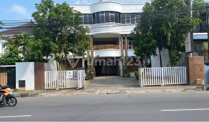 Rented Business Place 2 Floors in Sampangan, Semarang 1