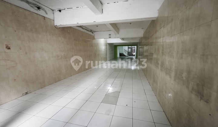 2-Storey Shop House for Rent in Mt Haryono Shopping Center, Semarang 2