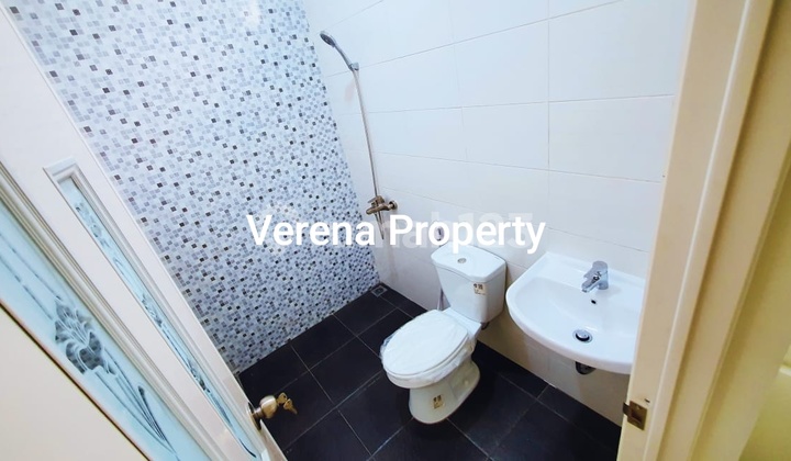 Rumah Jual Bagus SHM 3Kt di Puri Anjasmoro, Semarang 2