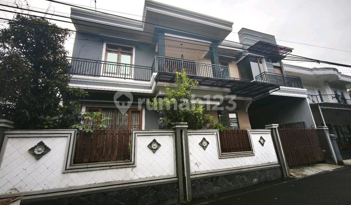Rumah Bagus Jual 2 Lt di Gajah Mungkur, Semarang 1