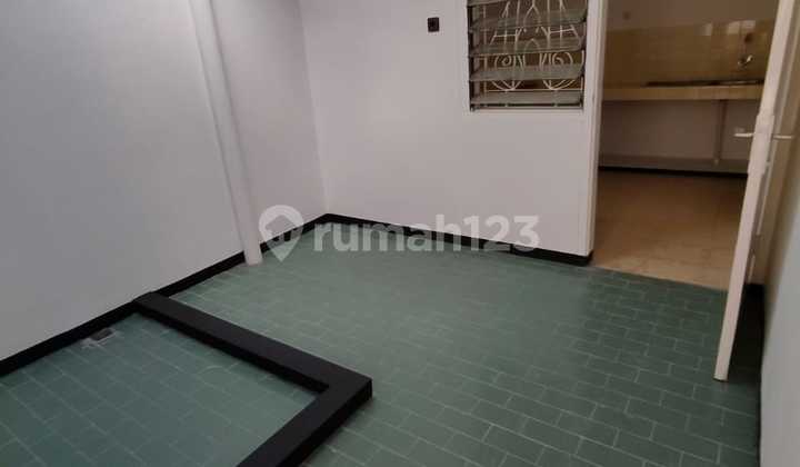 Rumah Siap Pakai Kt 3+1 Di Puri Anjasmoro, Semarang 2