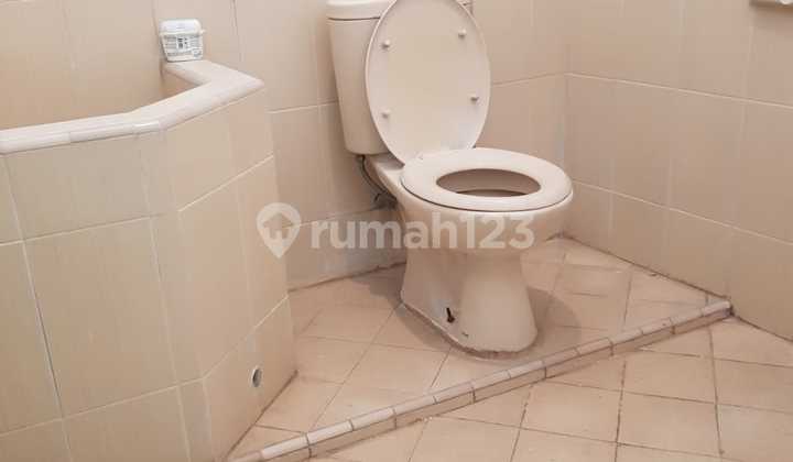 2-Story Shop House for Rent in Soekarno Hatta, Pedurungan, Semarang 2