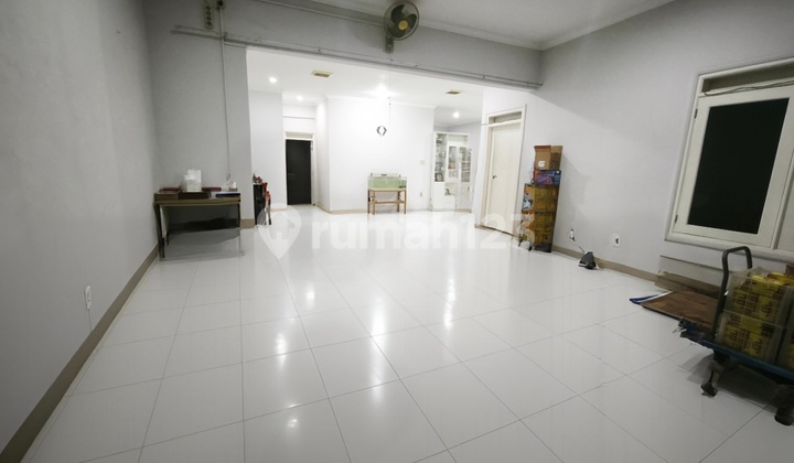 Rumah Jual Bagus Siap Huni di Puri Anjasmoro, Semarang Barat 2