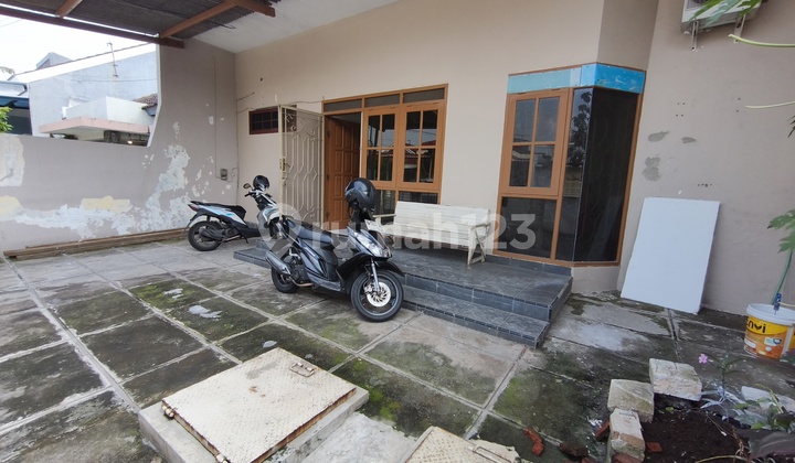 Rumah Jual Bebas Banjir di Puri Anjasmoro, Semarang Barat 1