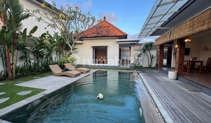 Rent/ Sewa Villa Big Gardent At Padonan Canggu Kuta Bali