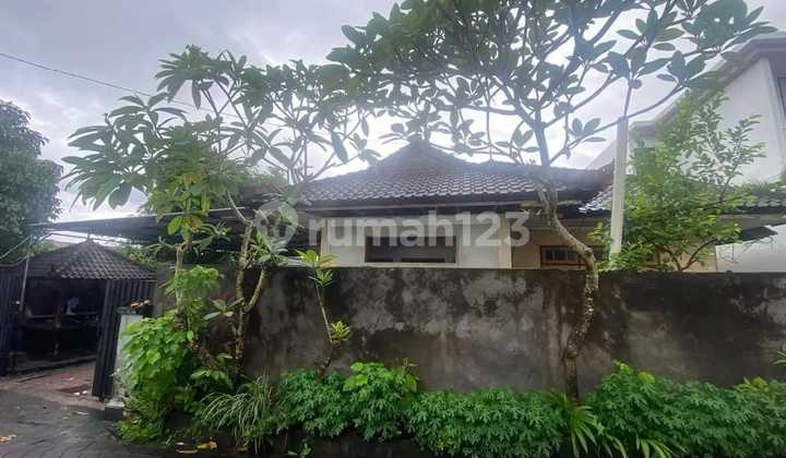 Sale/ Sale of Cheap Land with Free House Building Bonus in Canggu Kuta Bali Sale/ Sale of Cheap Land with Free House Building Bonus in Canggu Kuta Bali