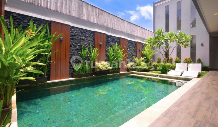 For Sale/Villa in Canggu Kuta Bali Near Kerobokan Seminyak